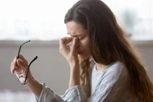 How Long After Cataract Surgery Can You Bend Over symptoms